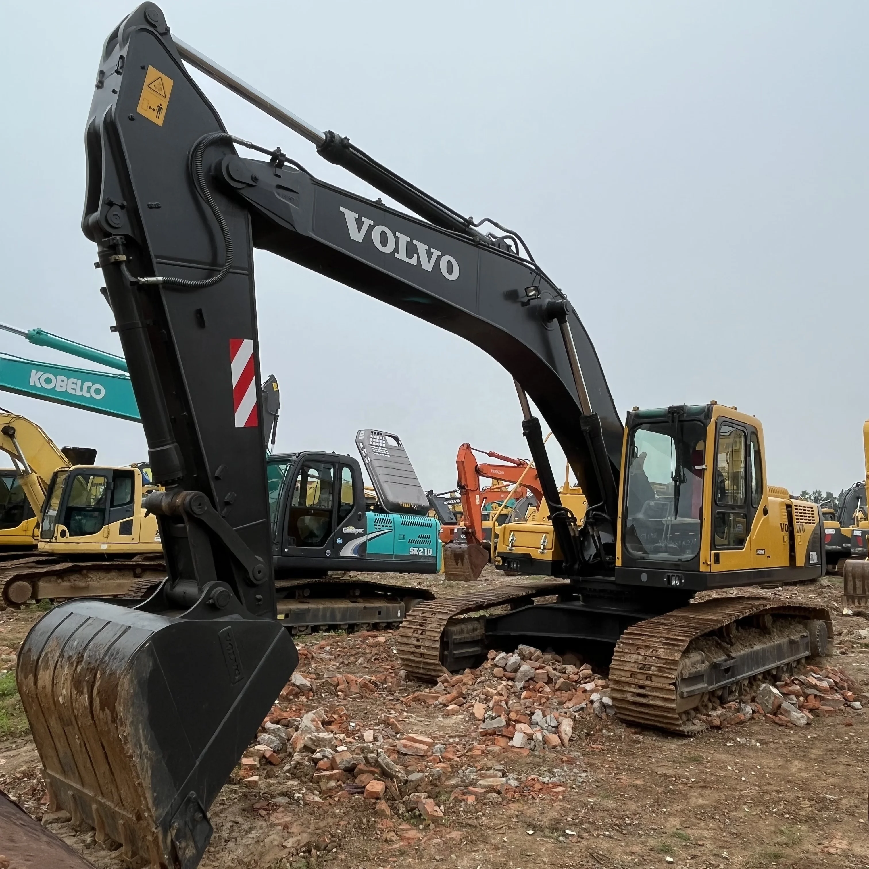 Used Korea Volvo EC290BLC excavator,29ton medium hydraulic crawler backhoe excavator, hot sale cheap harga excavator Volvo baru