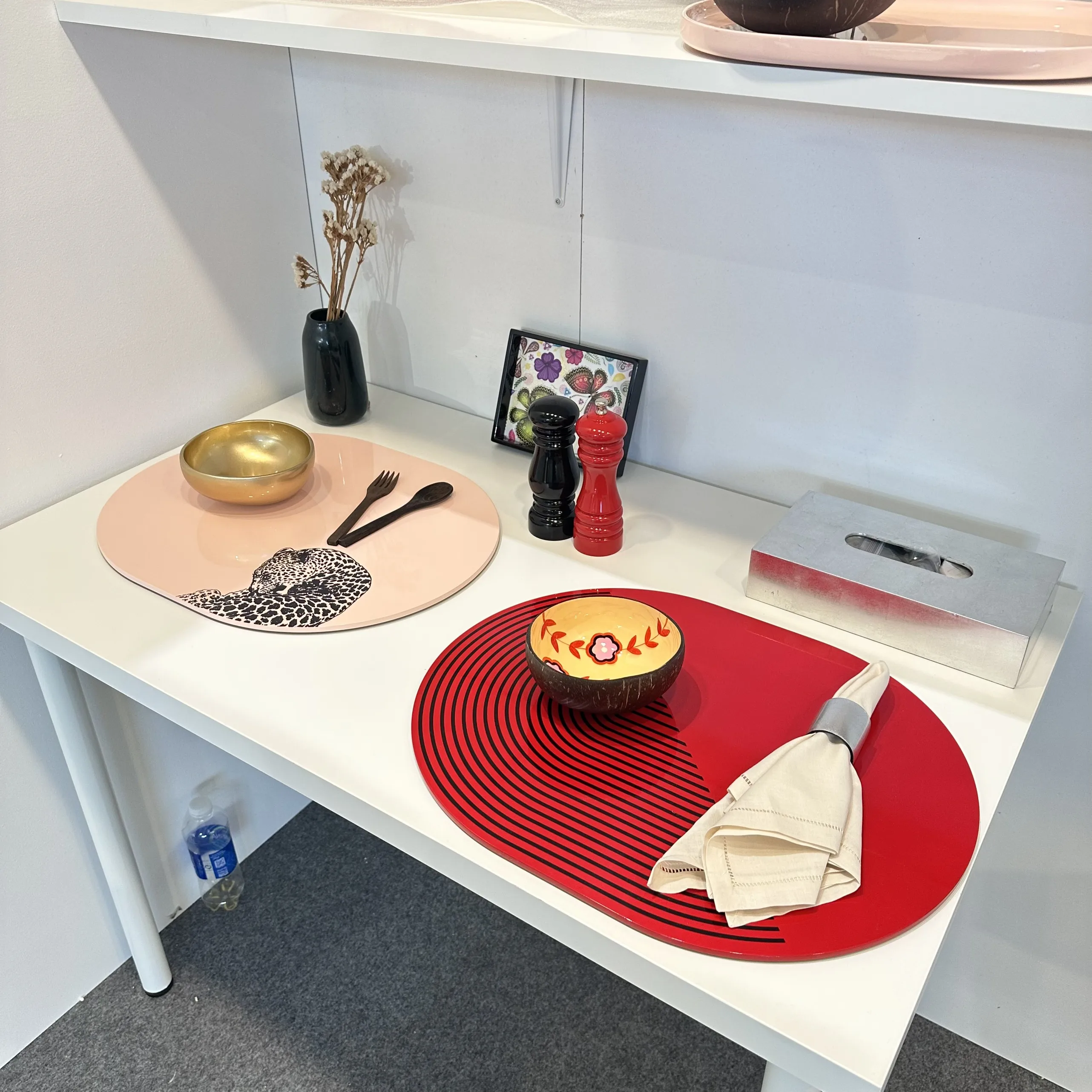 High Quality Custom handmade Luxury Lacquerware Tray from Vietnam Scalloped Rolling Smoking Tray with Bowl Pattern Handcrafted