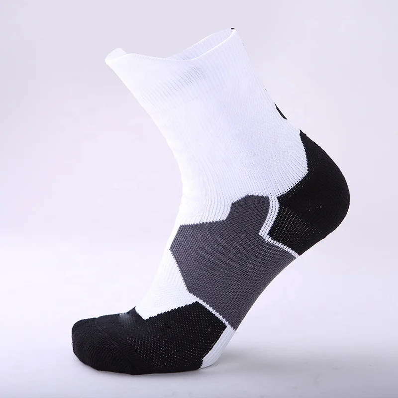 Custom Gym Children Adults Anti Slip Silicon Gel Yoga Jump Trampoline Park Sports Grip Socks