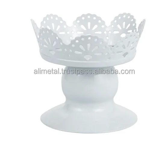 Customizable Unique And Decorative Metal Iron White Powder Coated Cake Stand Or Cake Display Stand For Parties And Wedding