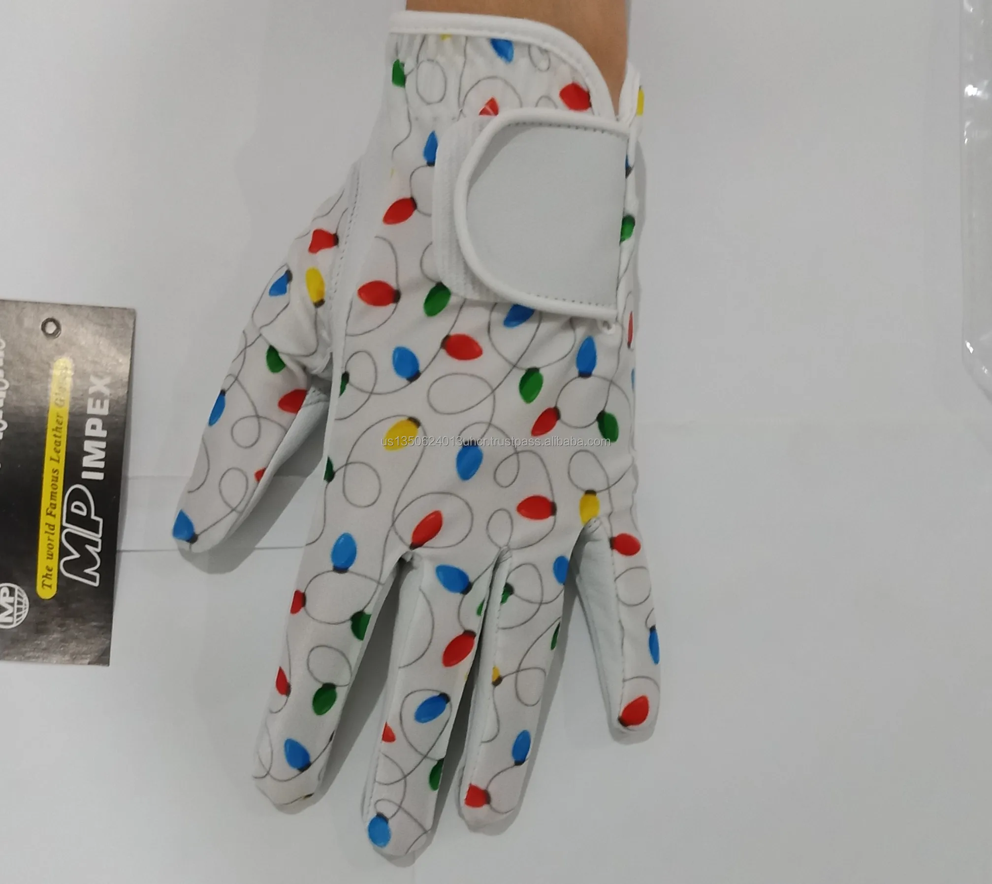 Unique CHRISTMAS Design Cabretta Leather Golf Gloves Quick Shipping Fit for women  comfortable and breathable golf gloves