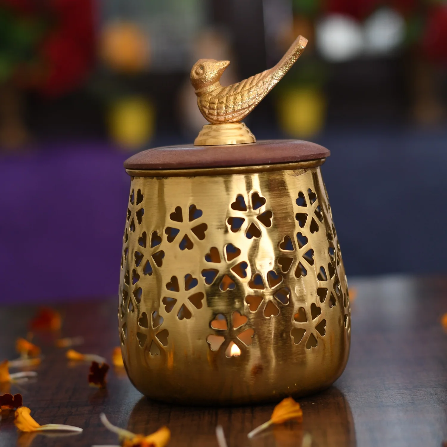 Traditionally Unique Metal Decor Crafts Cast Iron Style Droop and Tealight Candle Holder Wedding Decor Home Decoration