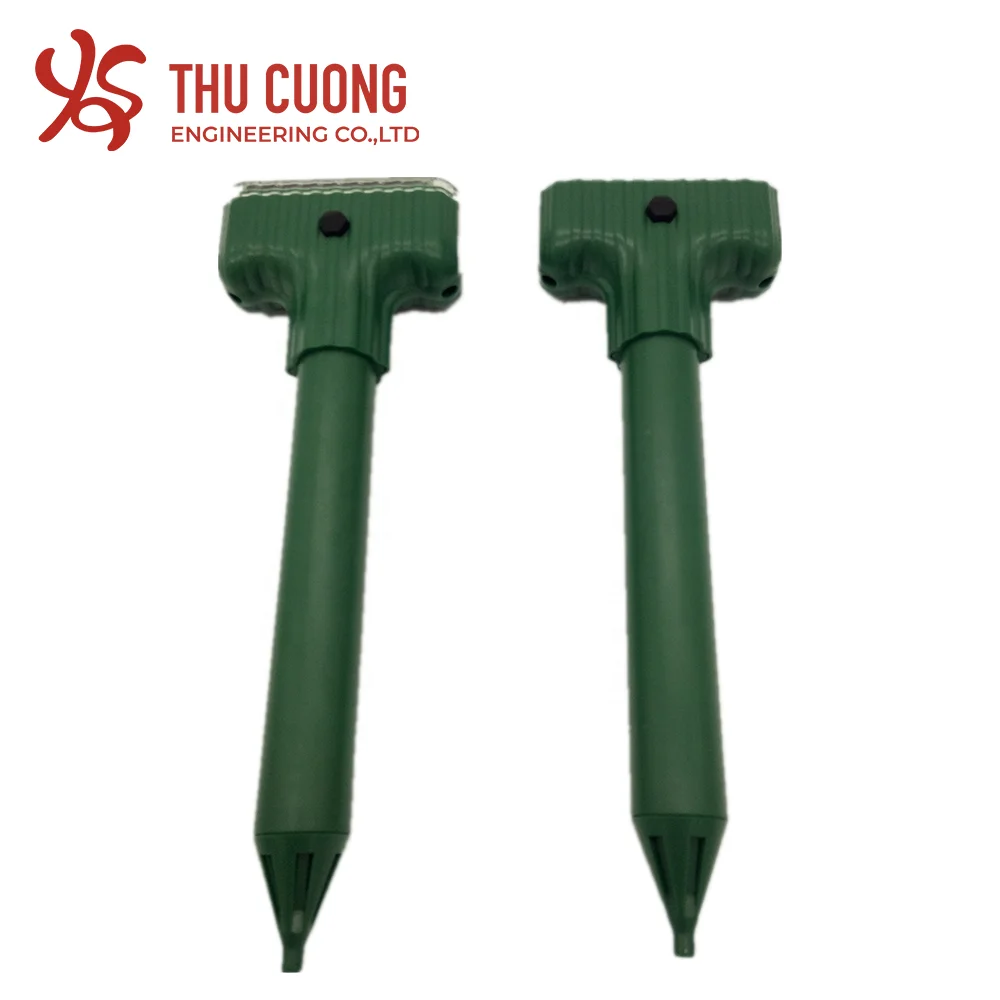 Solar Powered Mole Gopher Rodent Repellent customized logo Non-toxic Humane Rechargeable Battery Outdoor Sonic Pest Control