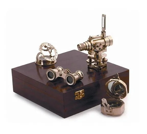 Nautical Sundial Compass with Wooden Box Maritime Decor Gifts Directional Magnetic Compass for Navigation Sundial Compass