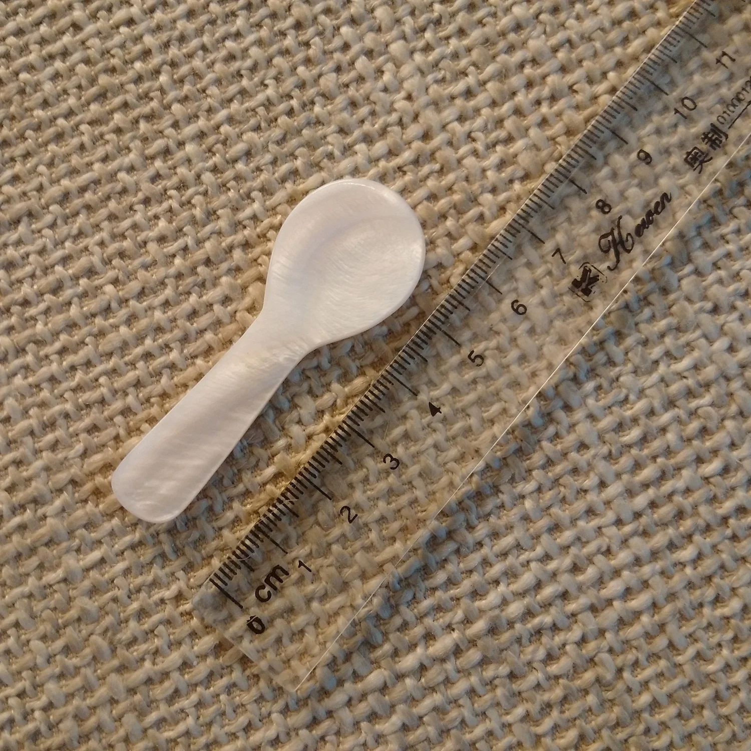 6cm UNIQUE DESIGN White Mother of Pearl Spoon, Caviar spoon