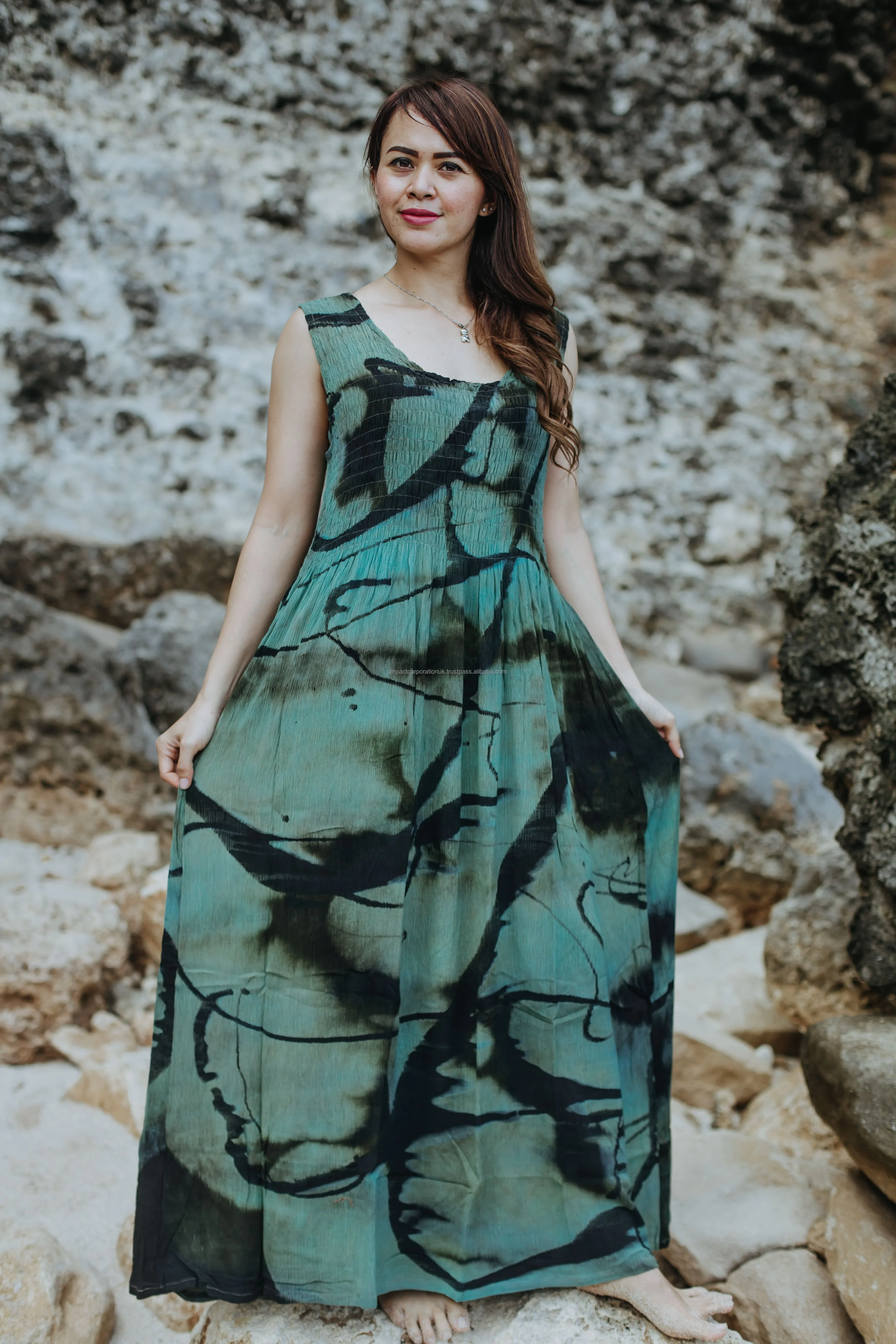 2025 Night Out Party Wear Crinkle Rayon Long Maxi Printed Dress Free Size 38-50 Sleeveless Design Celebration Wear Karetta Dress