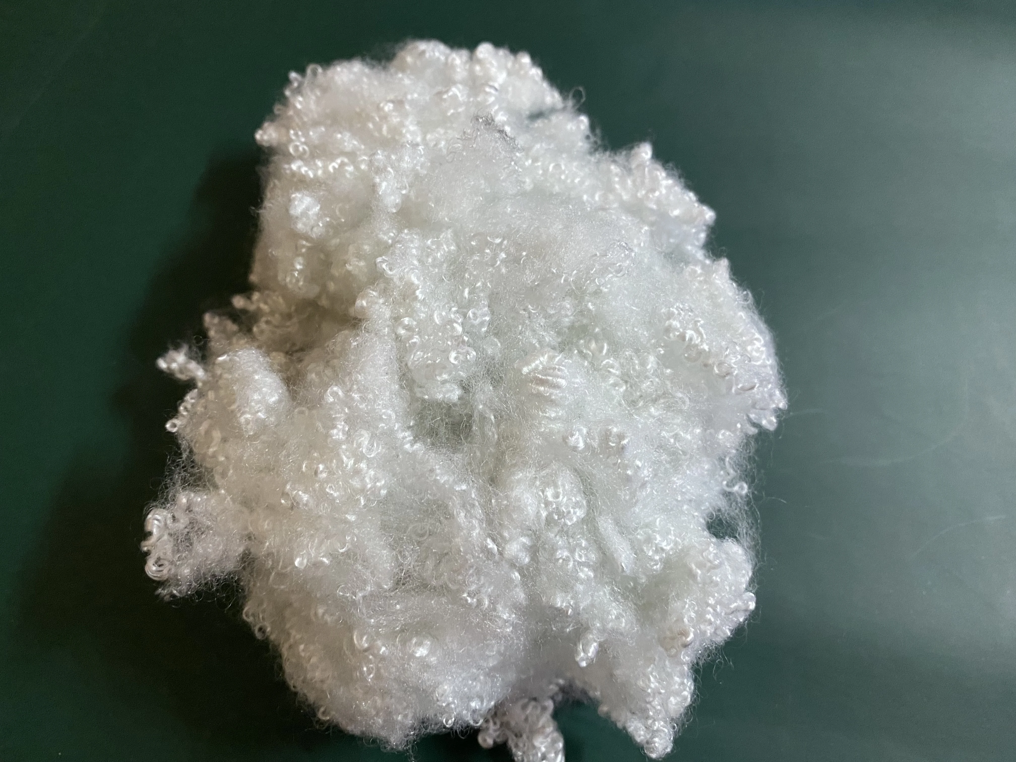 Wholesale Recycled 3D HCS White Hollow Conjugated Siliconized Polyester Staple Fibre HCS Filling for Toy Sofa Blanket Duvet