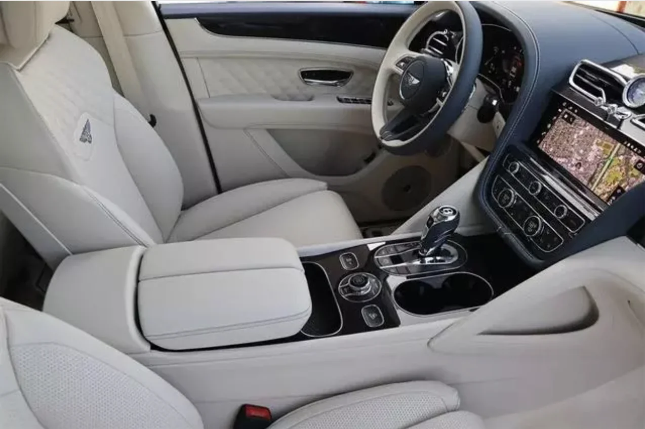 New 2022 Bentley Bentayga V8