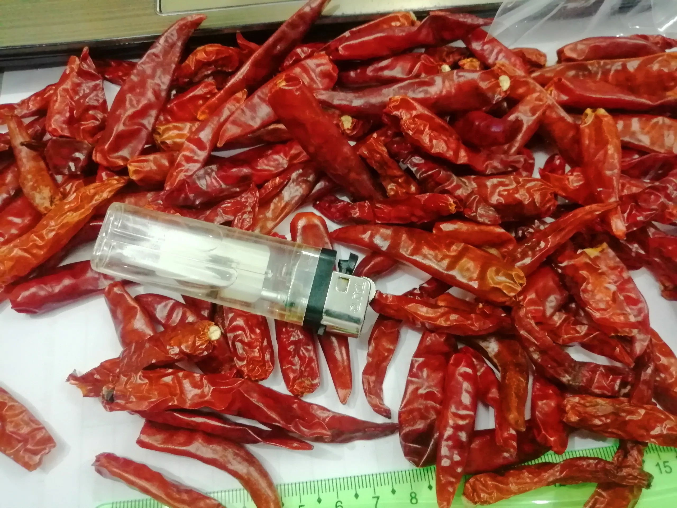 Dried small Chilli from vietnam  best quality cll +84984418844 w