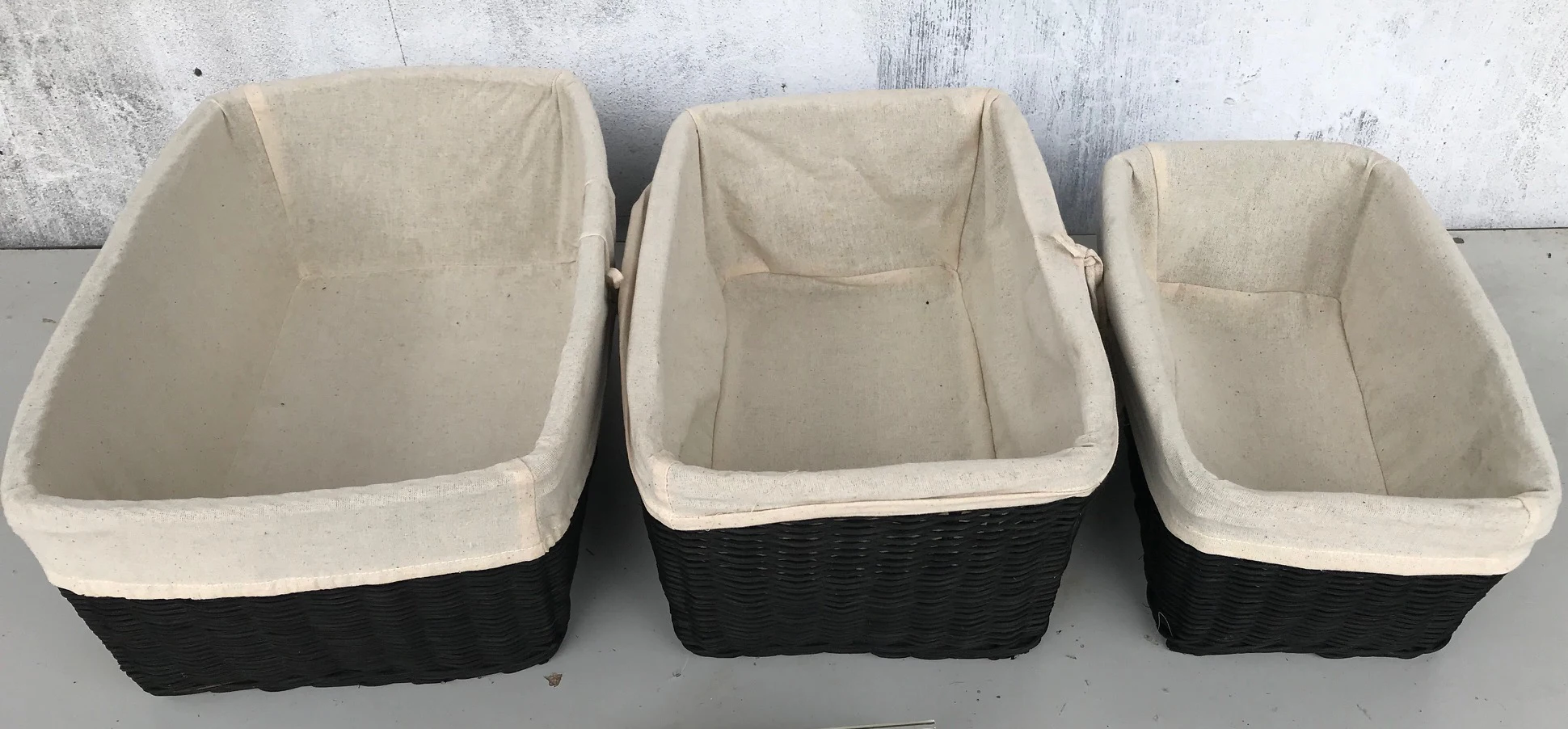  Лучшая цена одежда ручной работы Ротанговые черные темно-коричневые бамбуковые корзины с тканью