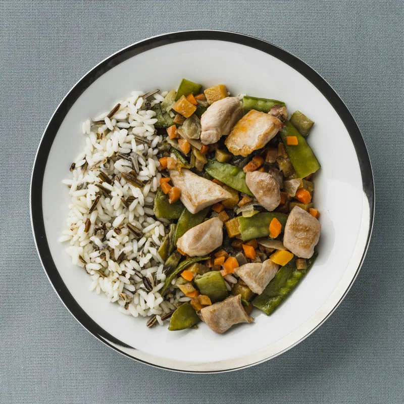 Vegetable Chop Suey/ Red Chicken Curry with sauvage rice/Vegetable Cous Cous made with soya sauce, ready to eat, chilled.