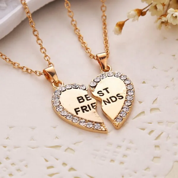 
2pcs/set Best Friends Forever Kissing Heart Pendant Necklaces Love Heart Friendship Creative BFF Keepsake 