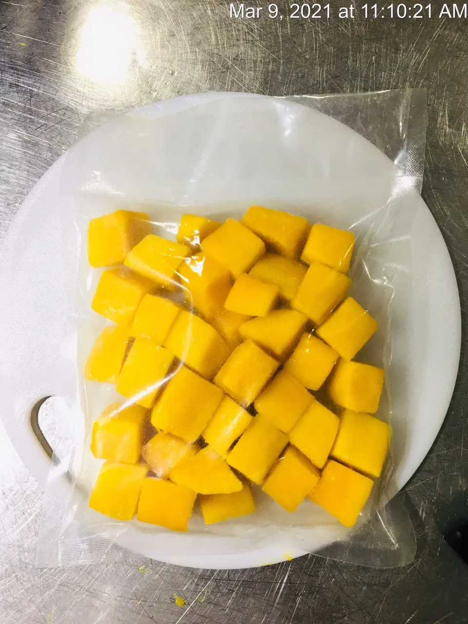 Supplying fresh mango from Vietnam with best price_Vikafoods (+84983028718)