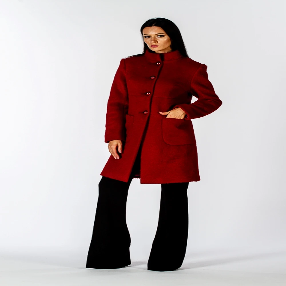 High Quality Made in Italy Red Coat for Chic Women for Every Day
