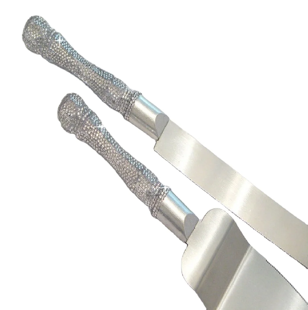 Стильный набор столовых приборов из нержавеющей стали