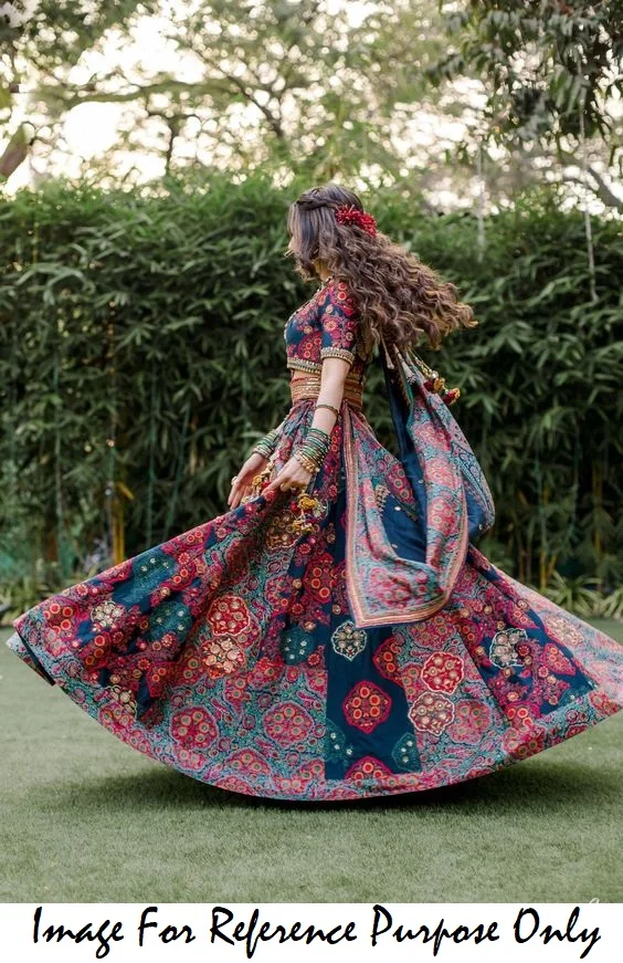 SPECIALLY DESIGNED TO WEAR IN WEDDING , FUNCTIONS AND SPECIAL OCCASIONS BY OMVAGMINE