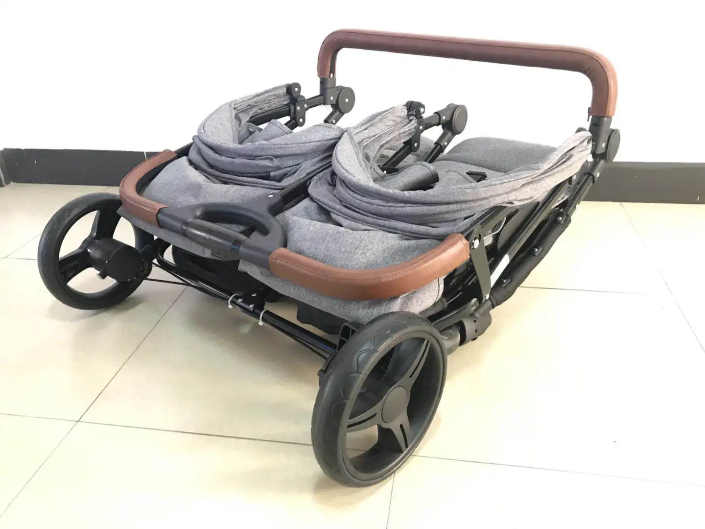 
comfortable high classic two seat smooth carrying hot sell baby twin stroller tandem 