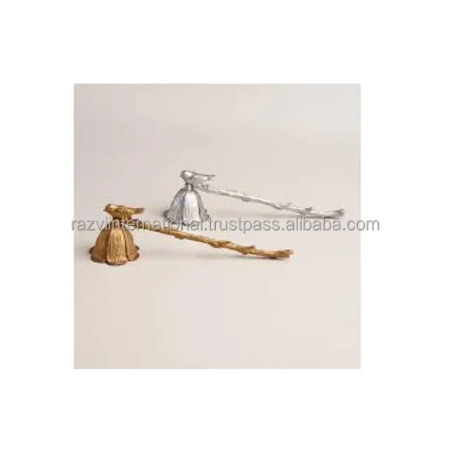 Свеча в виде листьев ручной работы