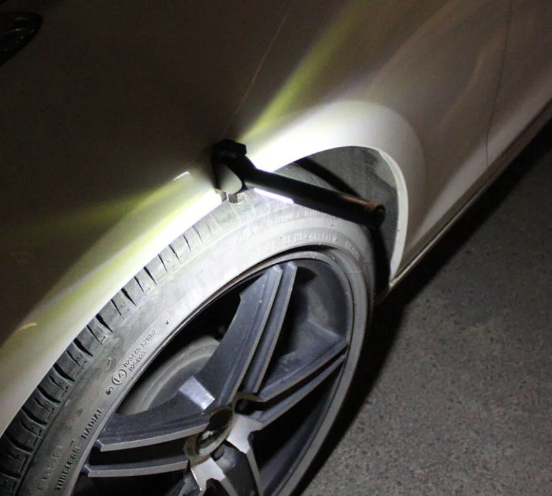 Multi Functional 4 in 1 Car Safety Emergency Escape Hammer with LED Flashlight Window Breaker