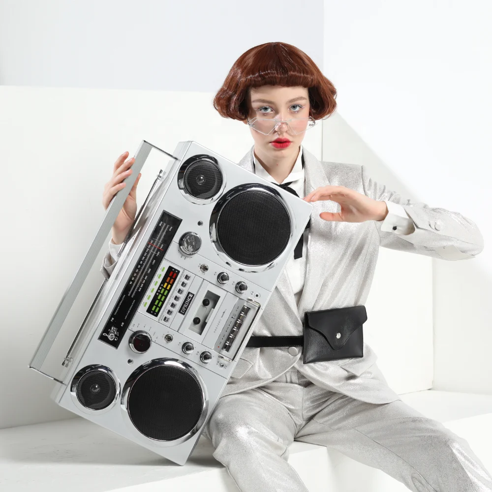 High Quality Authentic 80s Feel CD Boombox With BT USB Cassette Built-in Battery Radio Speaker Boombox