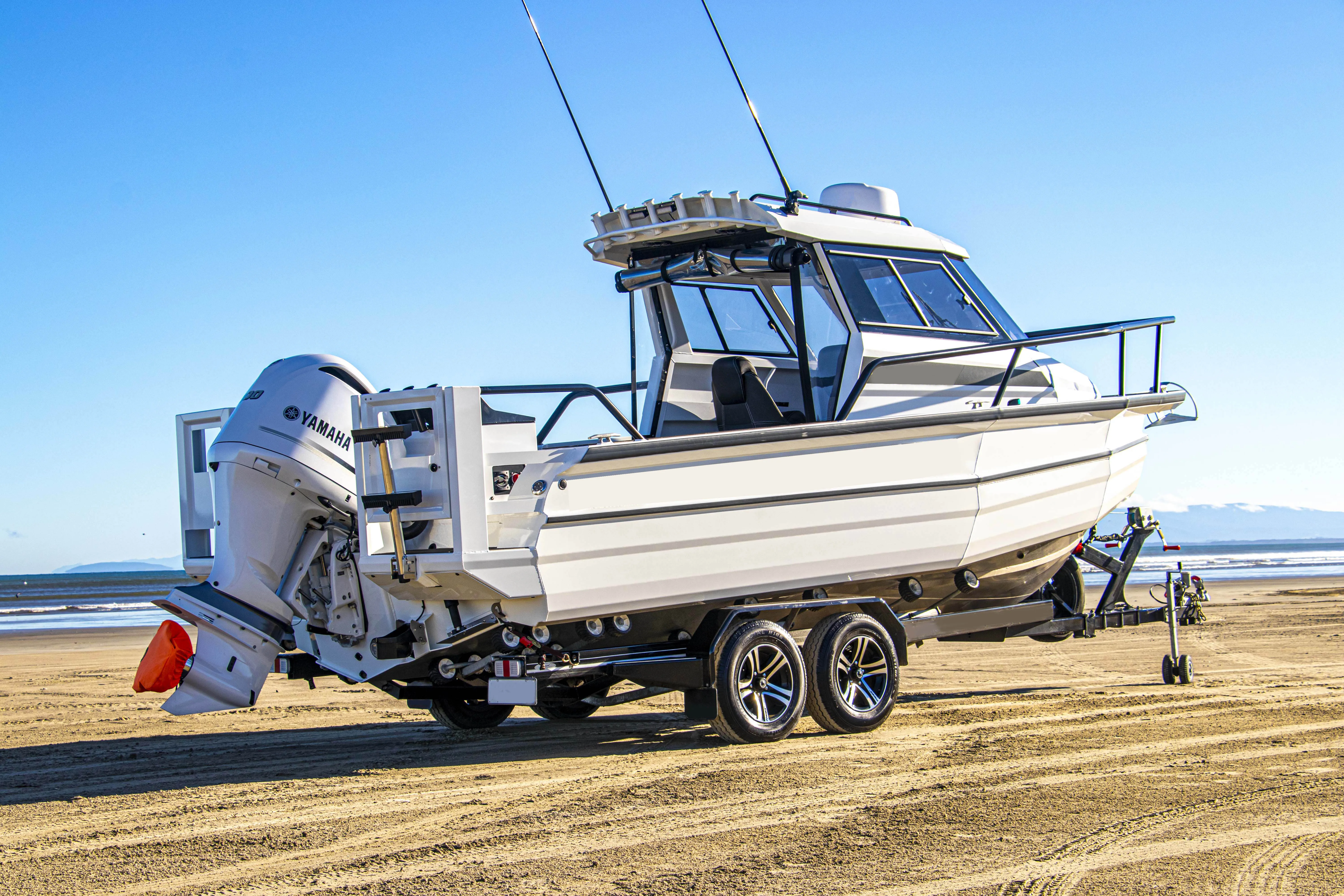 Ecocampor 22.5ft Aluminum Cabin Fishing Boats with Toilet and Mini Bed for Sale
