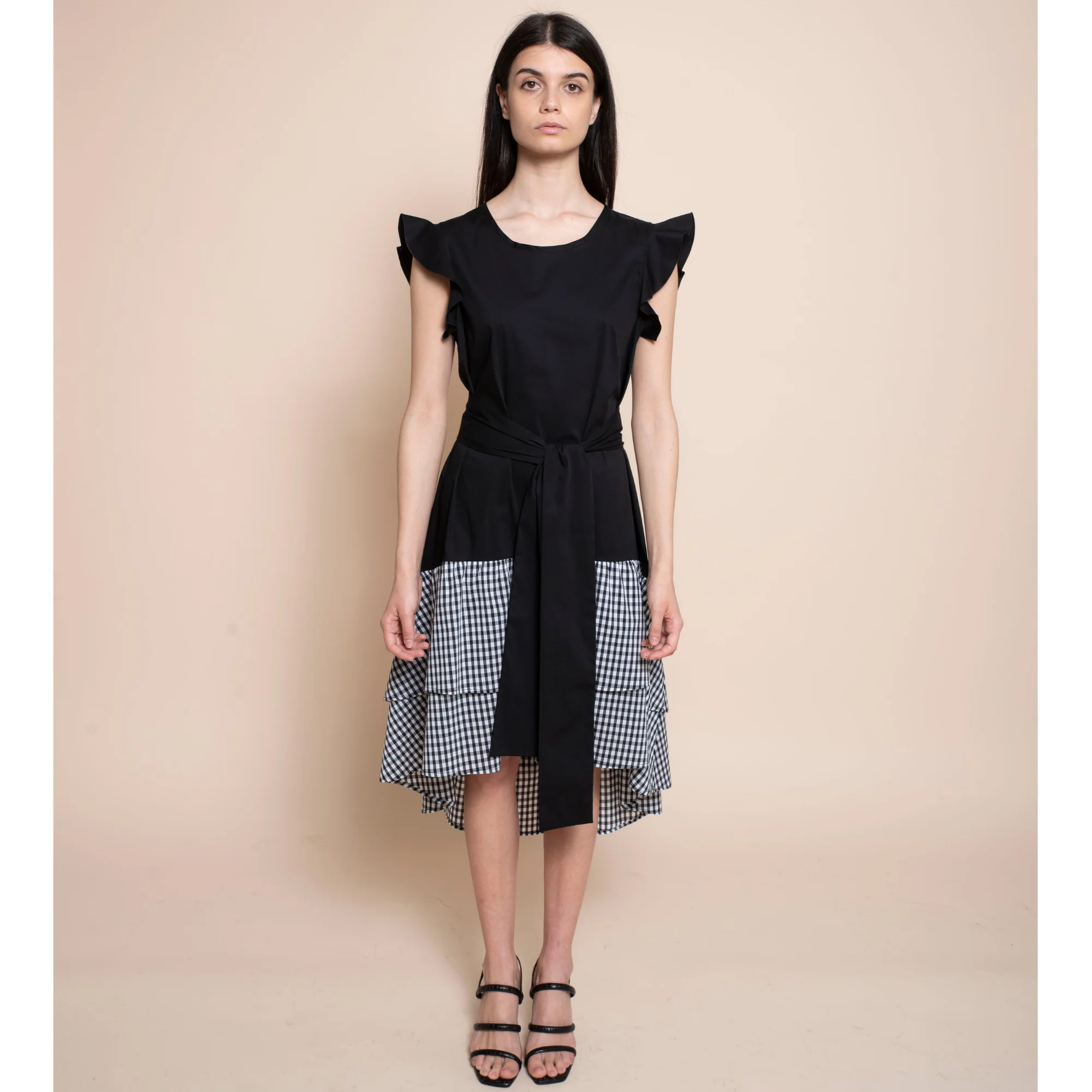 Best Italian quality  long round neck dress with wing sleeves, double flounce on the two-tone bottom, curled and rounded. Fo