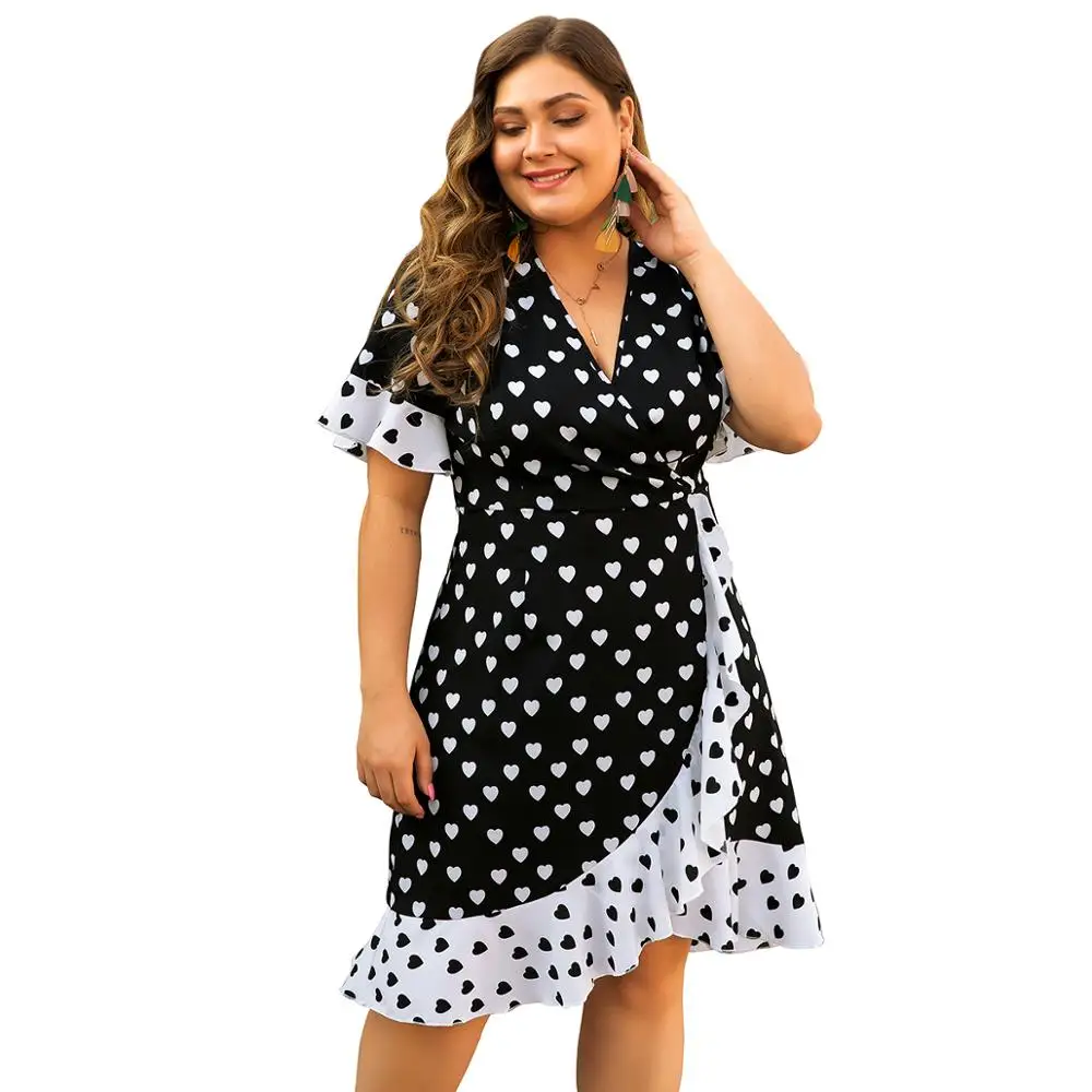 OEM ODM Service Black Color Sexy V-Neck Plus Size Holiday Dress Oversize Heart Pattern Printed Casual Dress