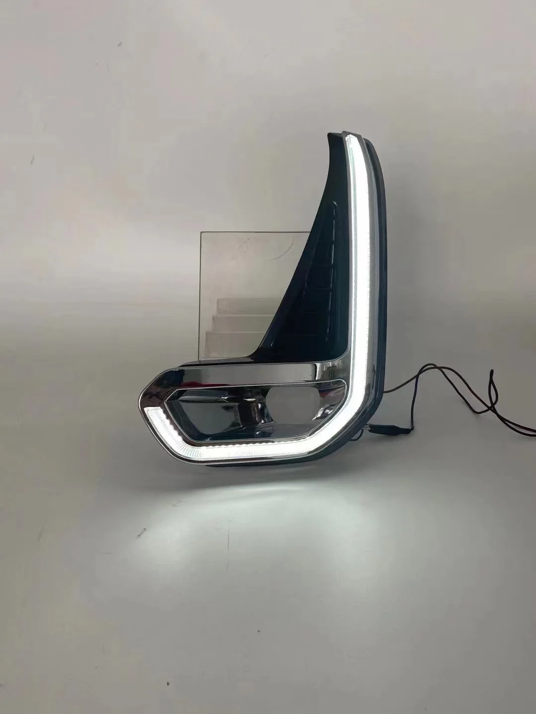 Hilux REVO drl2021 (2).jpg