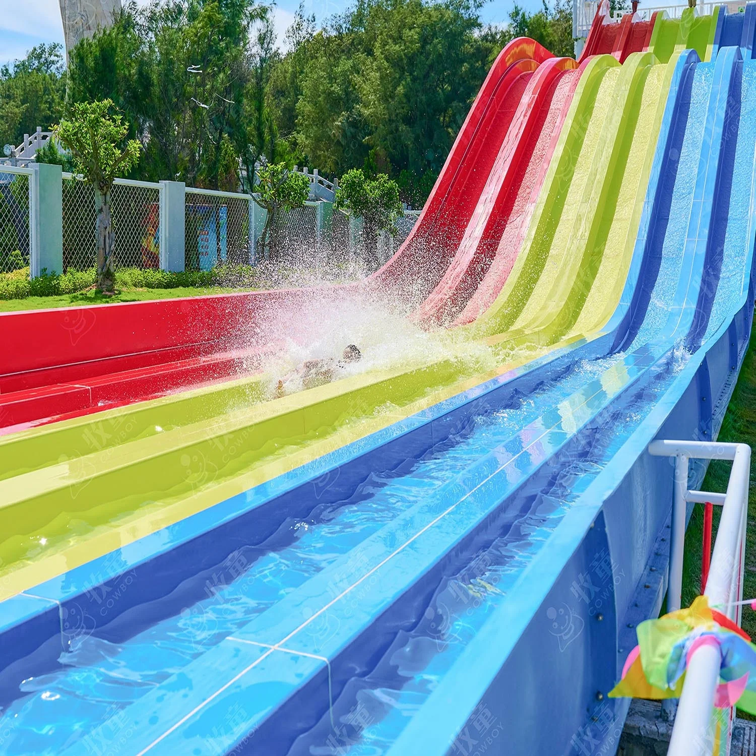 2020 Cowboy Amusement Slide Water Park 4 Lane Colorful Rainbow Water Slides For Adult
