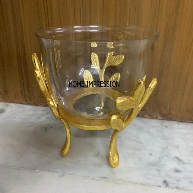 Стеклянная декоративная чаша с серебряной основой