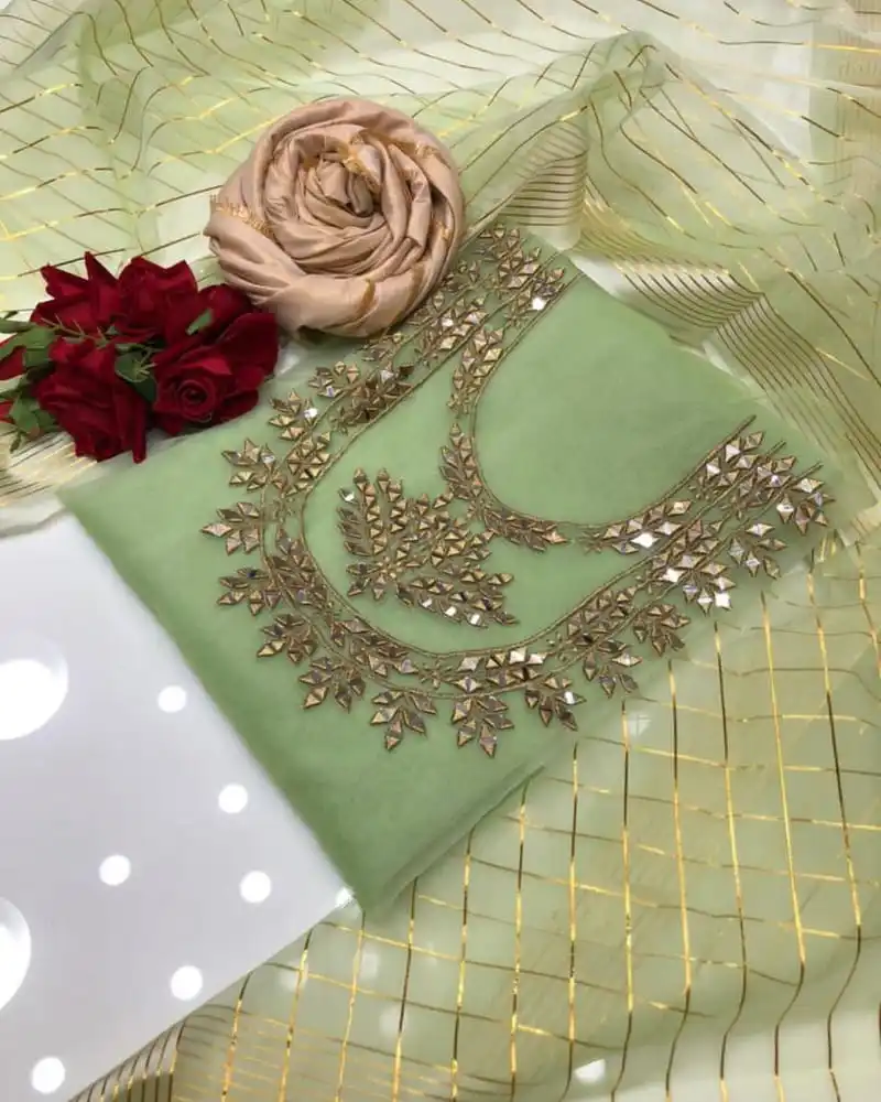 Вышитый традиционный шальвар камиз с зеркальной работой