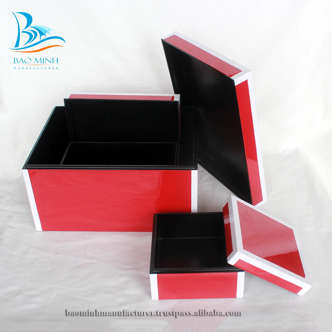 Wholesale cheapest set of three lacquer box handmade in Vietnam