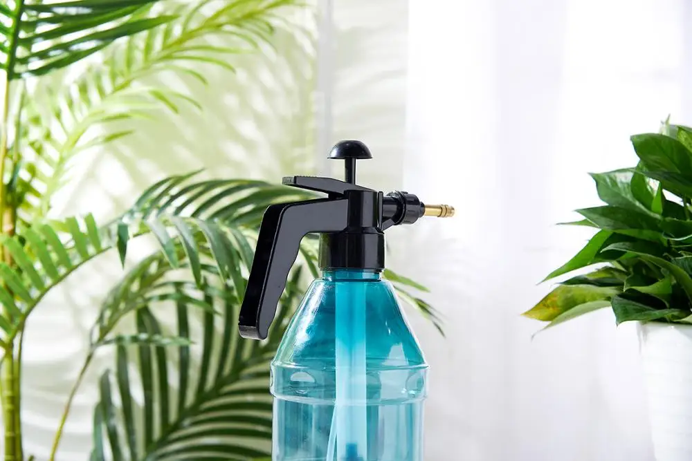 Small Trigger Sprayer Container 8667 Transparent Spray Pump PET Plastic Spray Pump Agricultural Machine Orange 1.5L