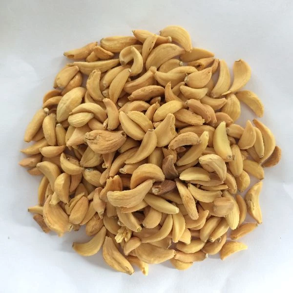 Fresh Dehydrated Garlic Flakes and cloves Indian origin