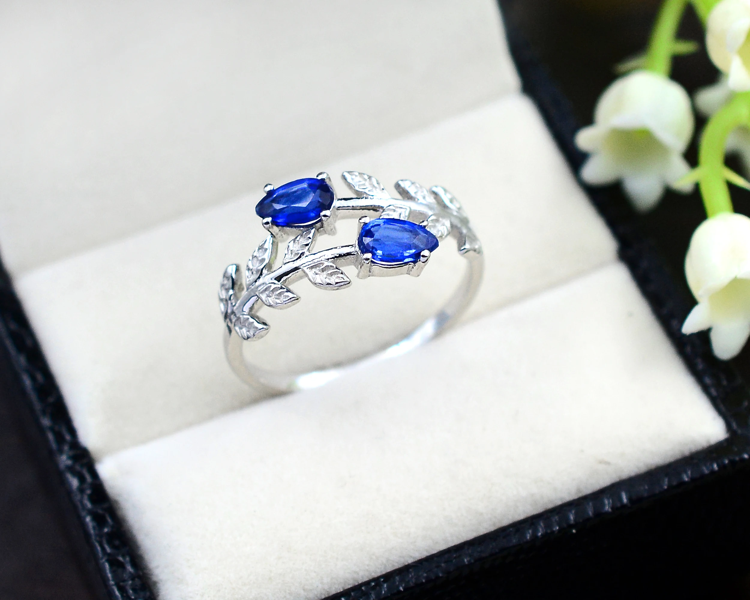 Top Demanding Natural Blue Kyanite 6x4 MM Pear Gemstone 925 Sterling Silver For Women Jewelry Ring Wholesaler From India