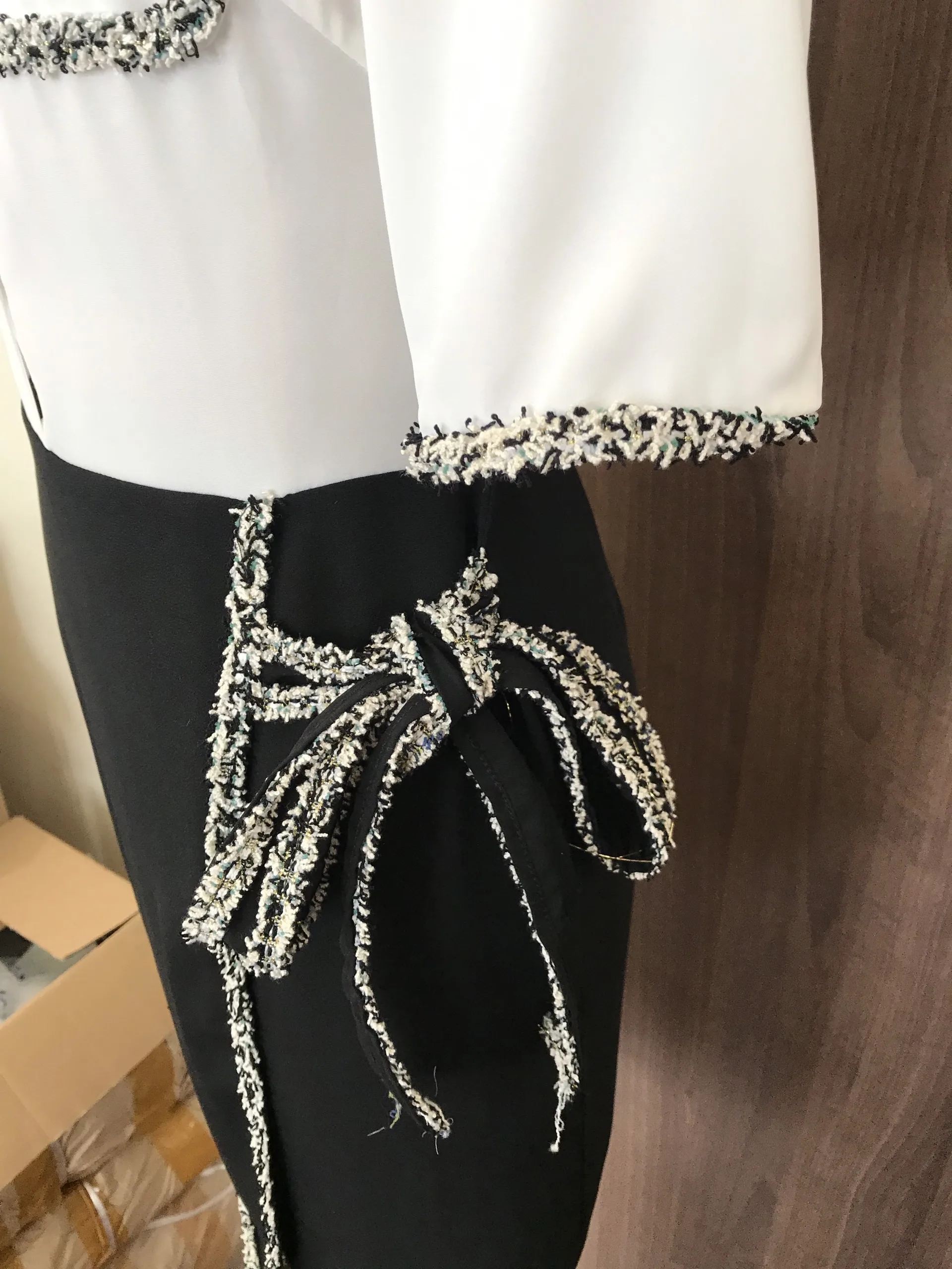 Wholesale price premium material long dress shirt women office ladies white and black waistline turndown collar  dresses women