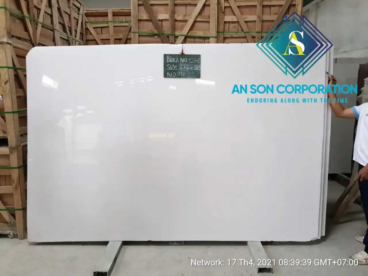 SNOW WHITE POLISHED FLOOR WALL TILES AND SLABS  NATURAL STONE WHITE ONYX QUARTZ GRANITE MARBLE