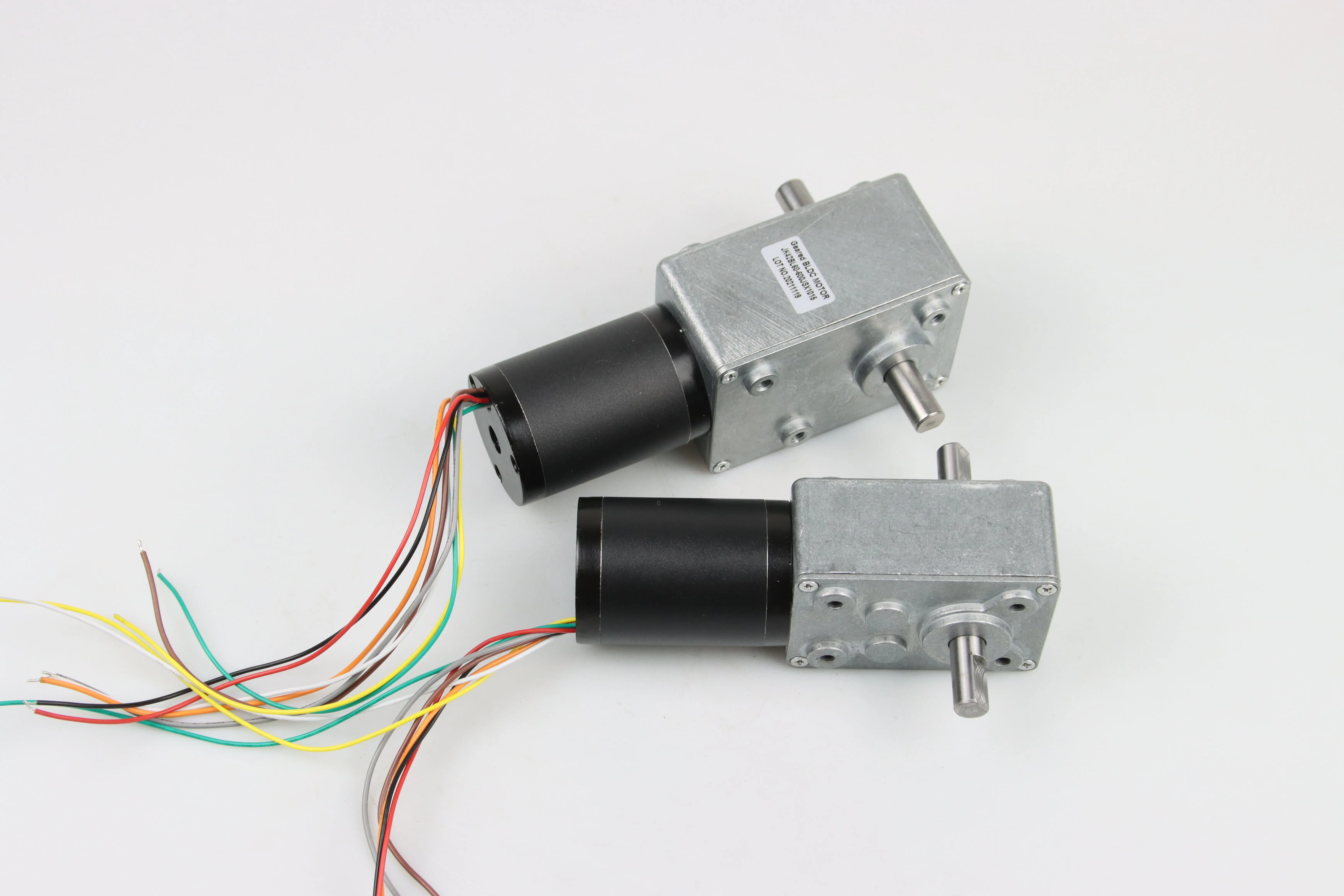 Customized 42mm 8 Poles 24V 3rpm BLDC Motor With Worm Gear for motion applications