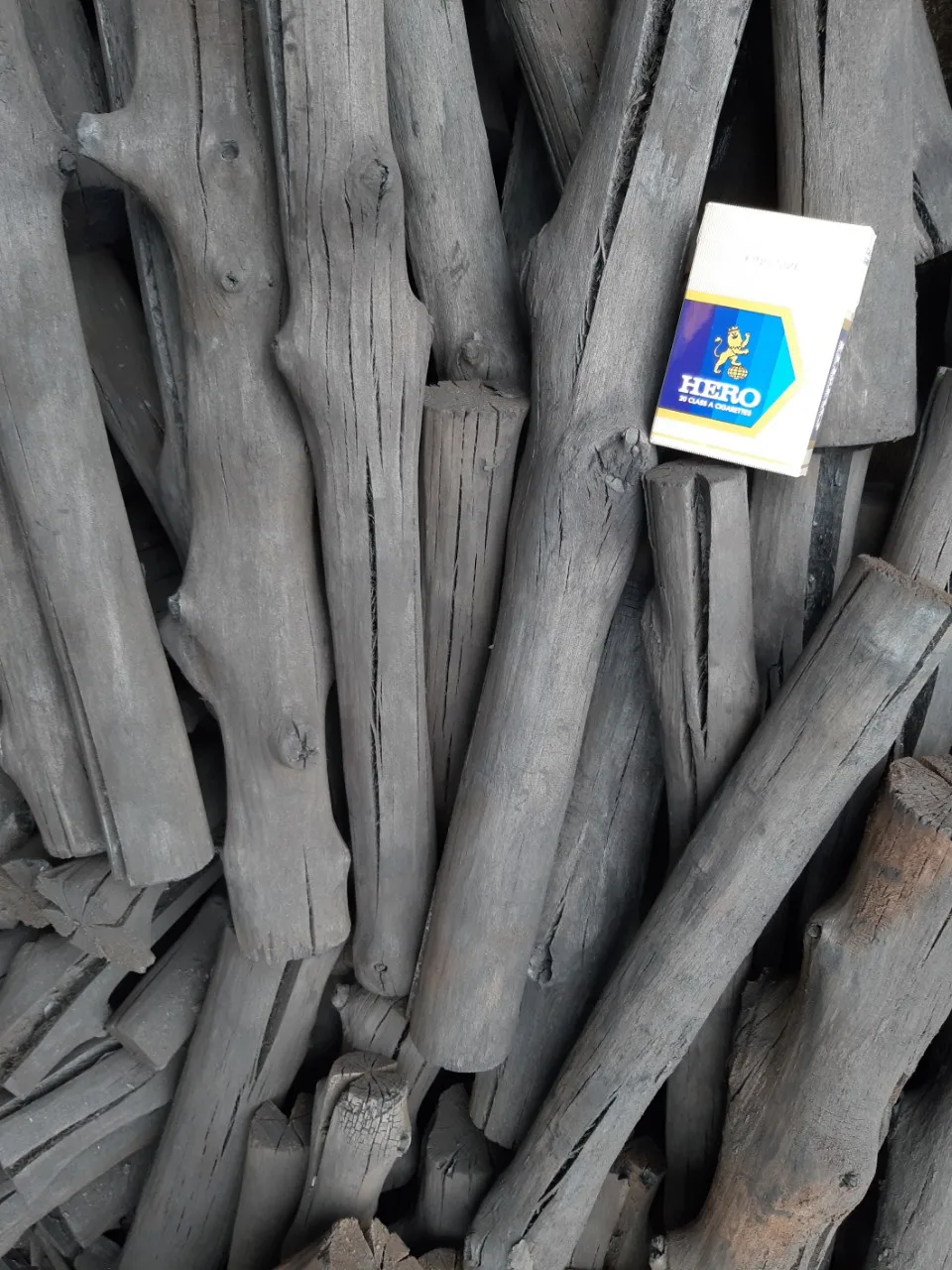 Natural Charcoal for BBQ/GRILL Long burning time/ Buy Bulk charcoal vietnam Mangrove charcoal for sale