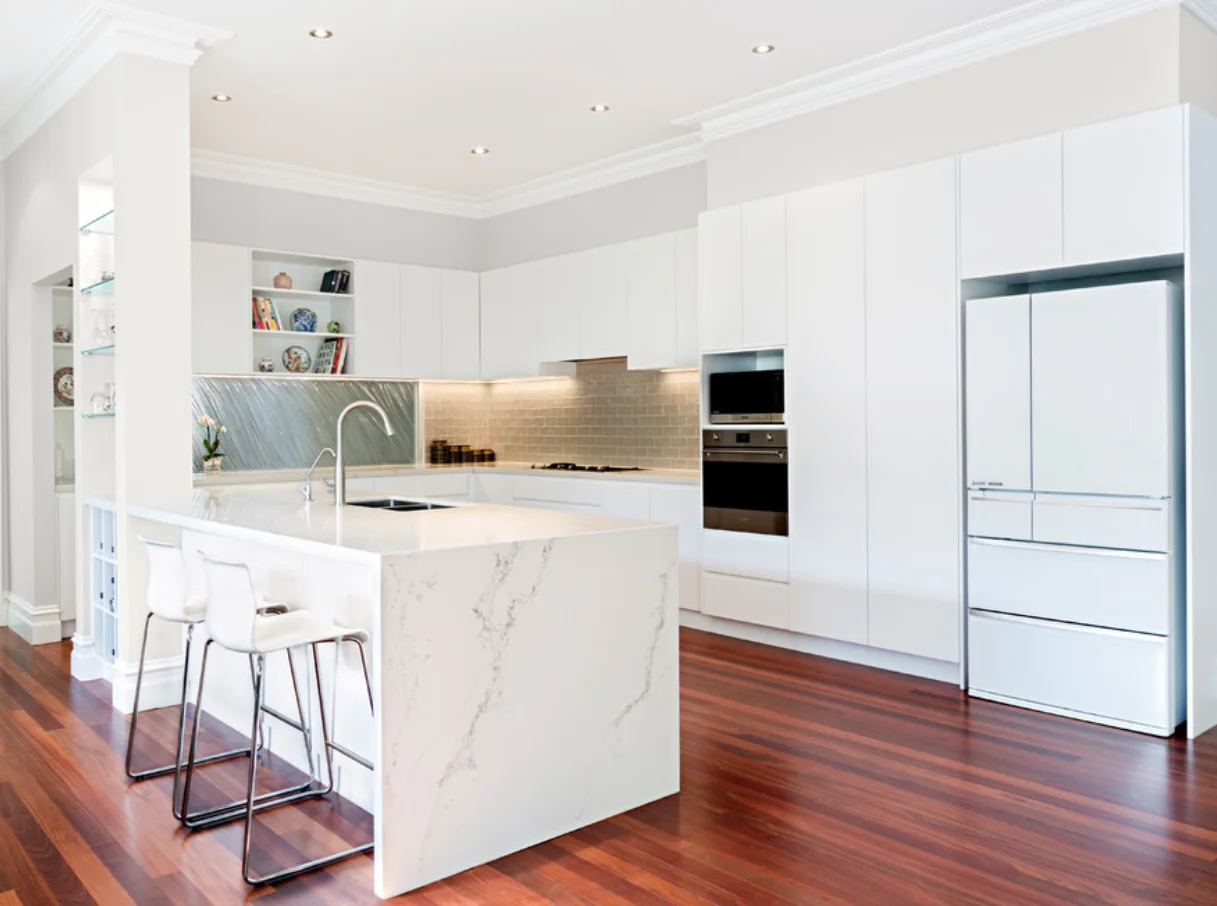 Modular modern design White high glossy finish 2 pac plywood Kitchen Cabinet