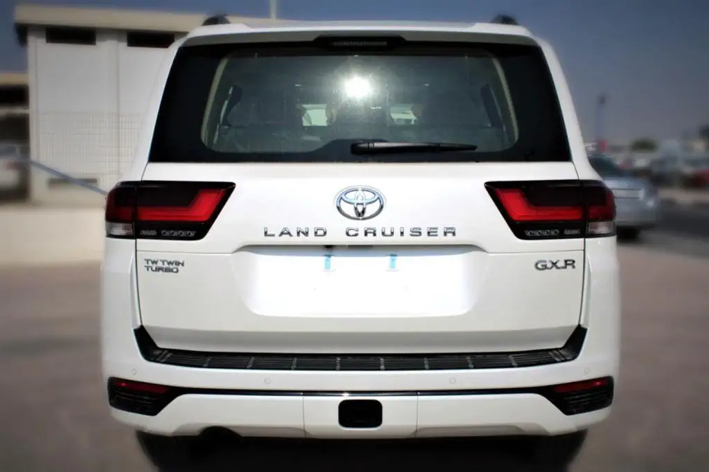 Лучшая Чистка высокая классика 2021 2022 LHD - T O A LANDCRUISERS 300 3.3L TWIN TURBO DIESEL 4WD GXR быстрая продажа автомобиля
