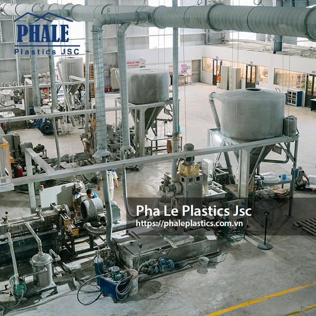 
Polyethylene based masterbatch containing 82% calcium carbonate (PE82 Filler Masterbatch) 