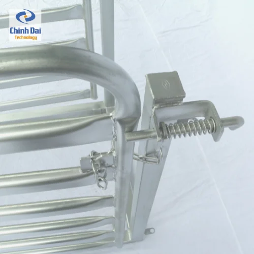 2021 New Product Highly Durable Frame Draft Head for Sheep Yard Livestock with Tumble Gate