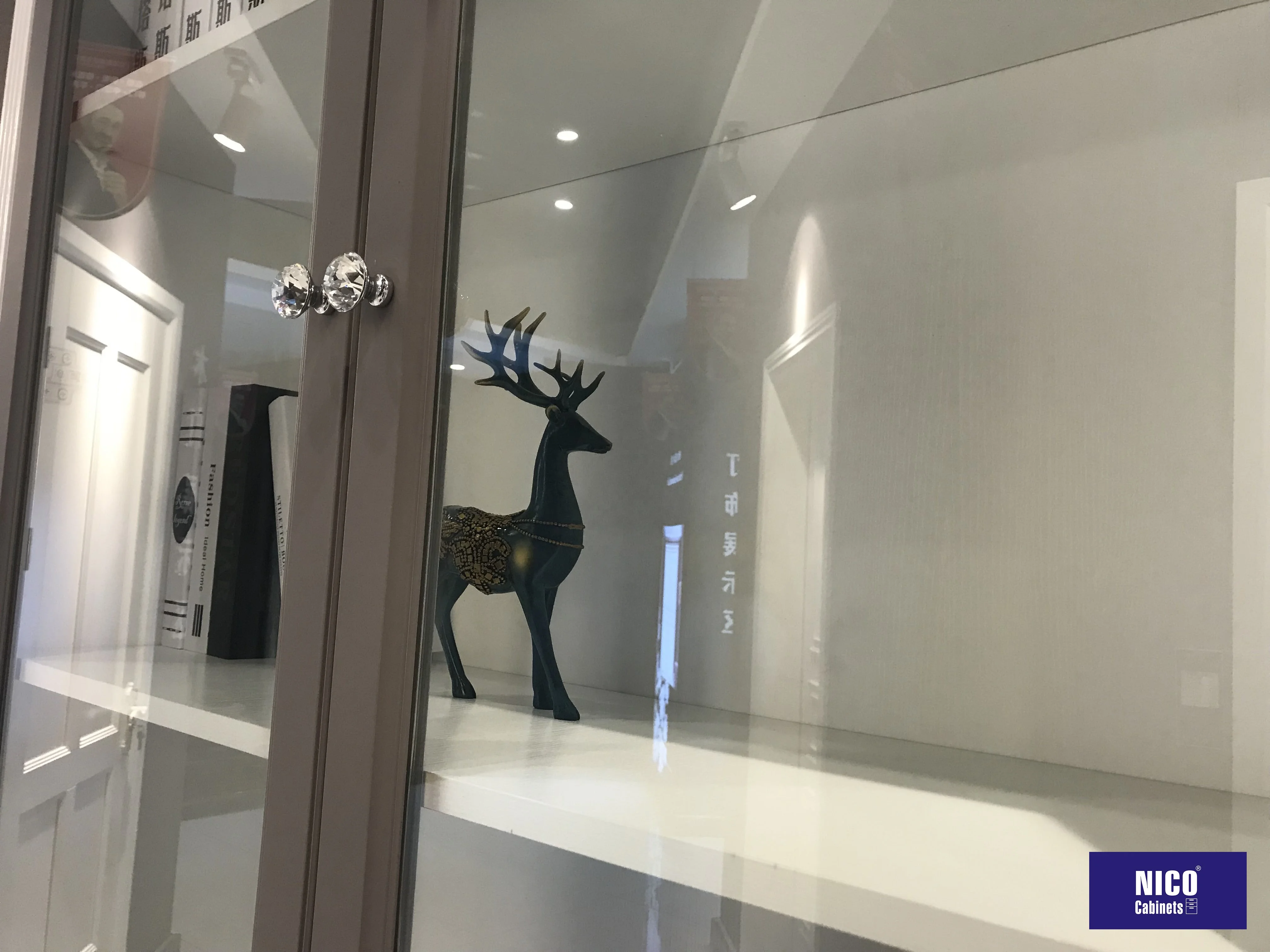 NICOCABINET Custom MDF Lacquer Bookcase 3 Tier Book Cabinet With Drawers And Glass Door Sapiens Bookcase