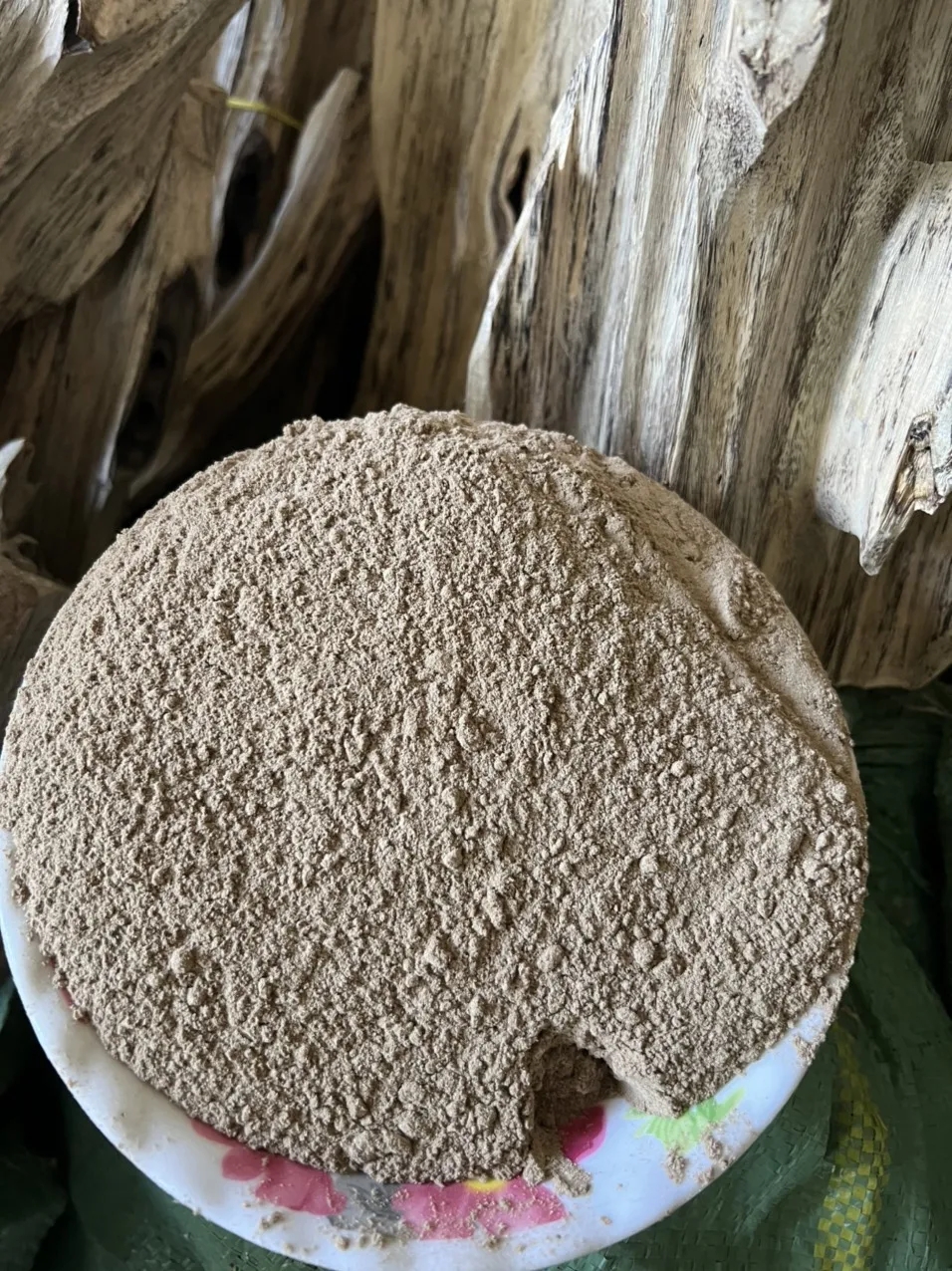 AGARWOOD // OUDWOOD органический порошок сделано во Вьетнаме высокое качество Ms. esher (WhatsApp: 84 963590549)