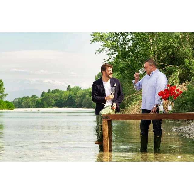 Special gift pack Piwi Dry White Wine Fysi I Feudi di Romans 0,75 L Bottle of Wine Wine Bottle