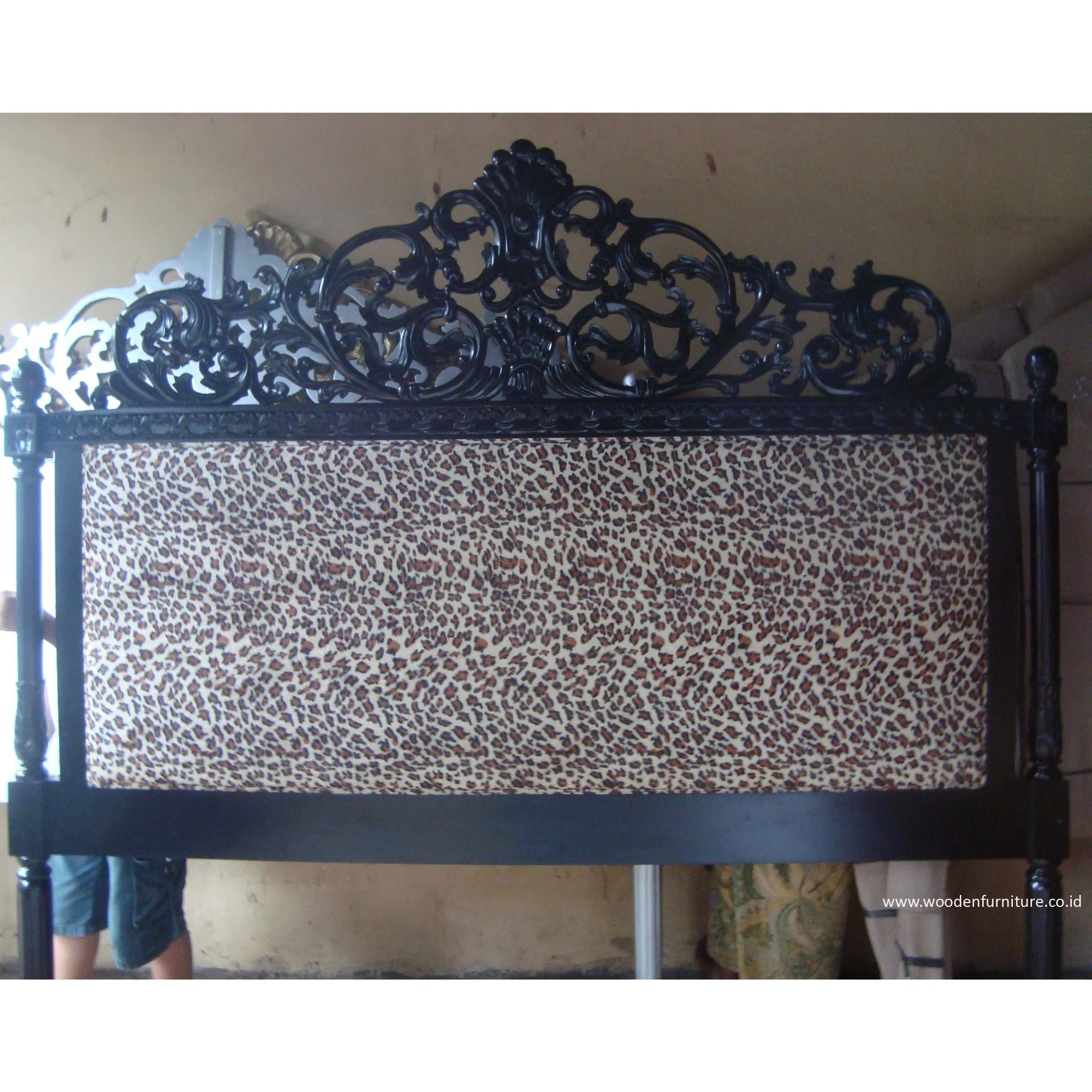 Classic Upholstered Bed Head French Style Bedroom Furniture