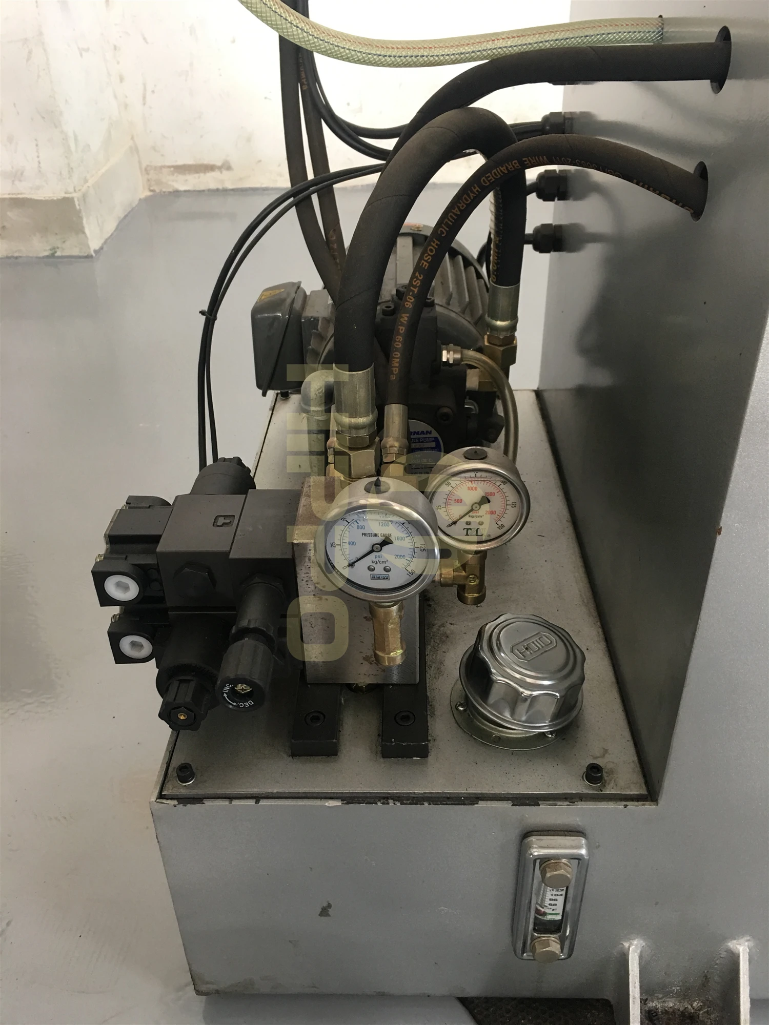 
Hydraulic semi-Automatic Metal Steel Pipe Cutting Machine 