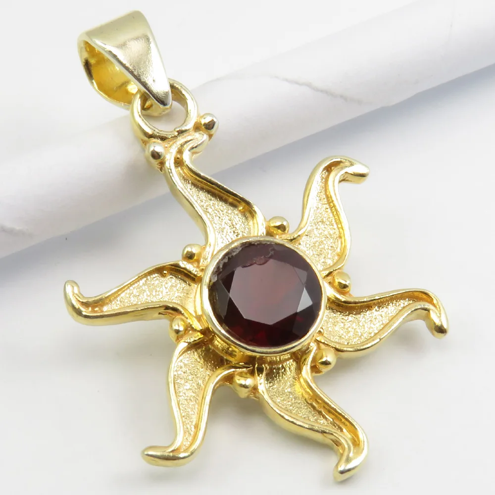 
Gold Plated 925 Solid Silver Garnet Pendant Fancy Art Jewellery 
