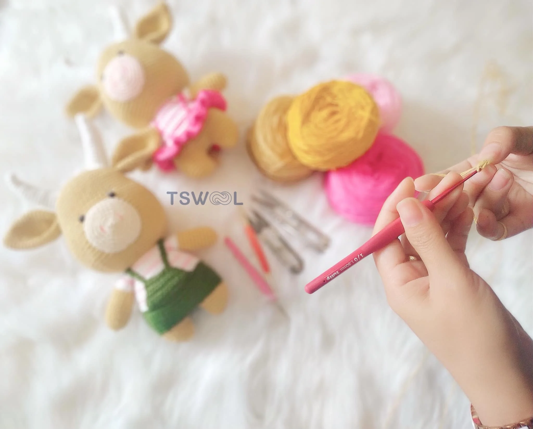 
Top Sale From Viet Nam 2021 100% Handmade Amigurumi Crochet Colorful Bunny Rabbit Stuffed Soft Toys Knitting Animals for Baby 